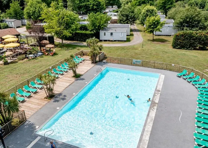 Camping Mobil-home 6 Pers Avec Terrasse A - Api-1-52-1647 Saint-Paul-en-Born